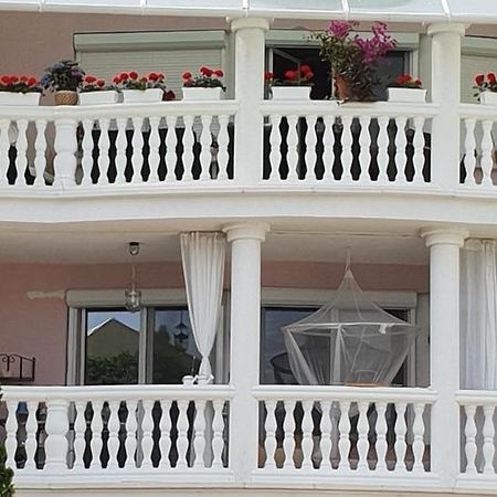 Sunny House Apartman Szeged Exterior photo