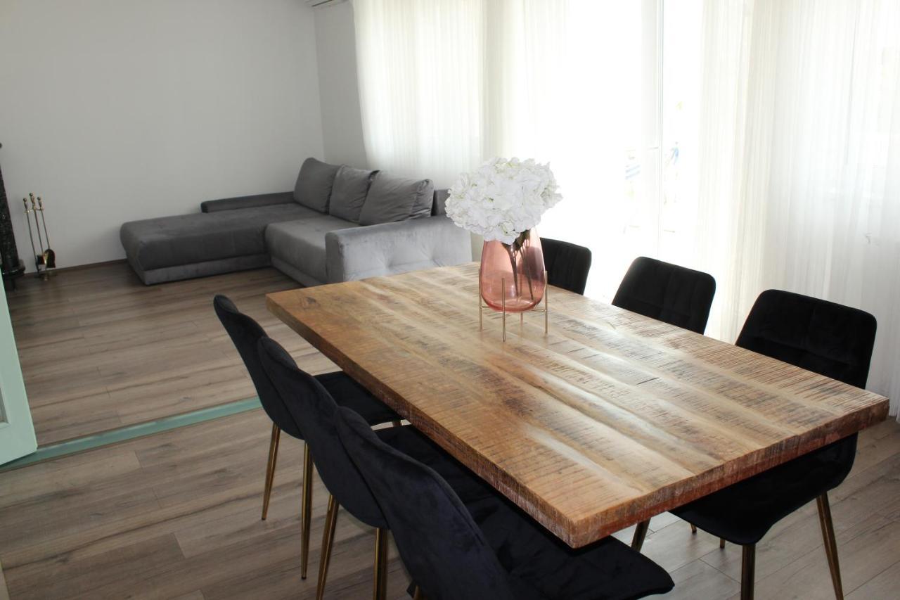 Sunny House Apartman Szeged Exterior photo