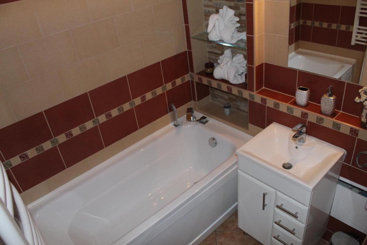 Sunny House Apartman Szeged Exterior photo